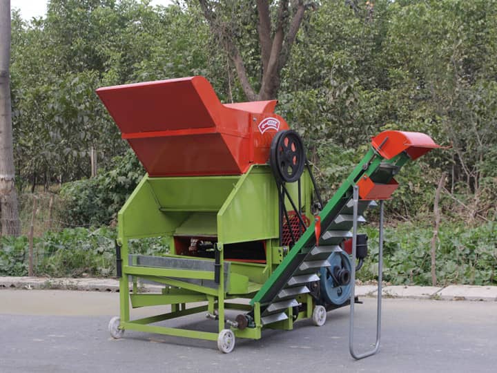 Small Peanut Picking Machine