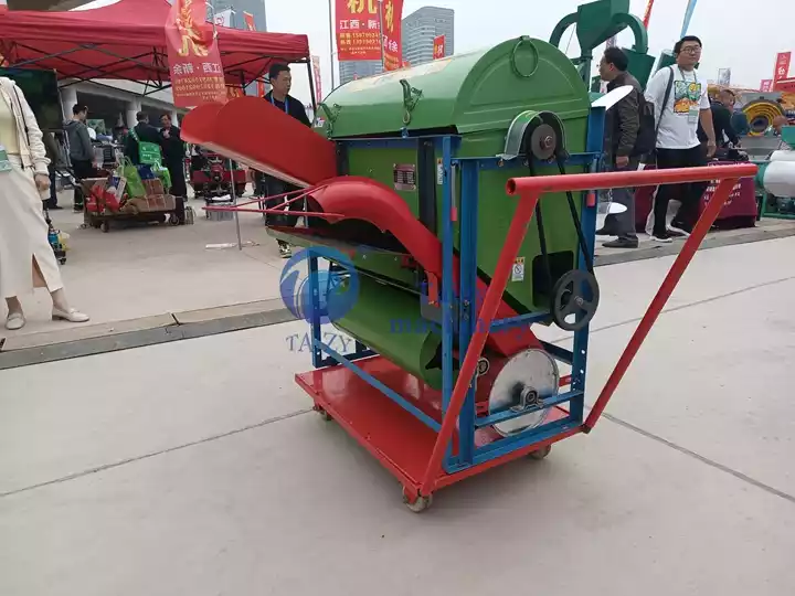 Multifunctional Threshing Machine