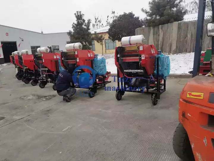 Enrubanneuses pour presses à ensilage