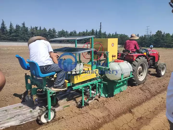 Transplanteur agricole