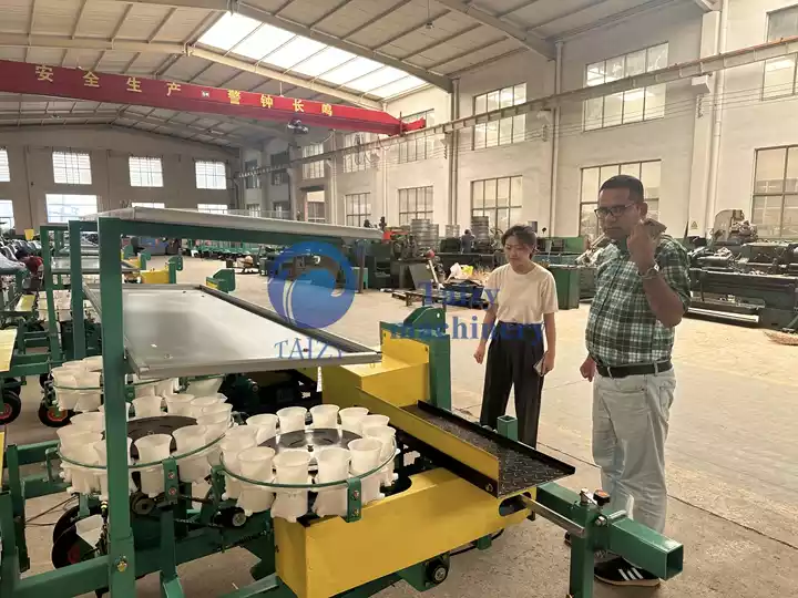 Seedling Planting Equipment Factory