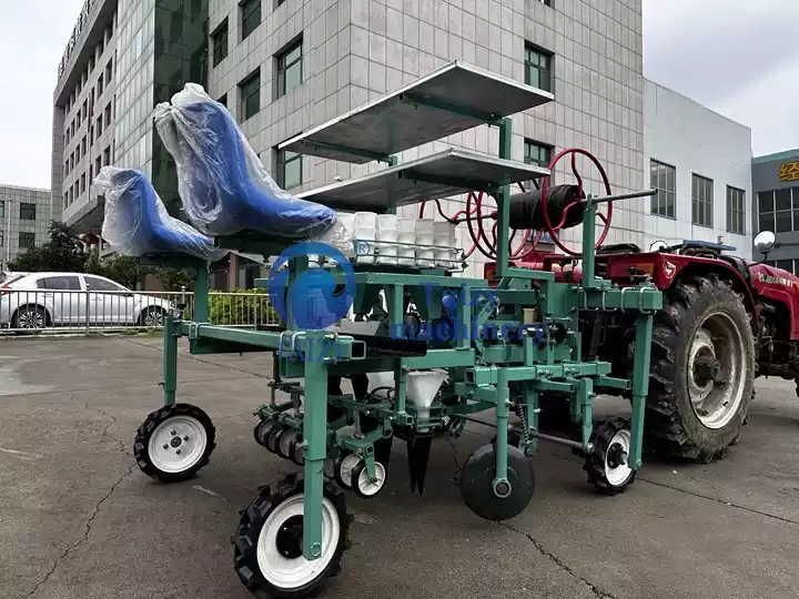 Transplanteur de semis de pivoine